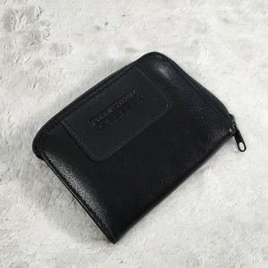 Perry Ellis ID holder with zipper